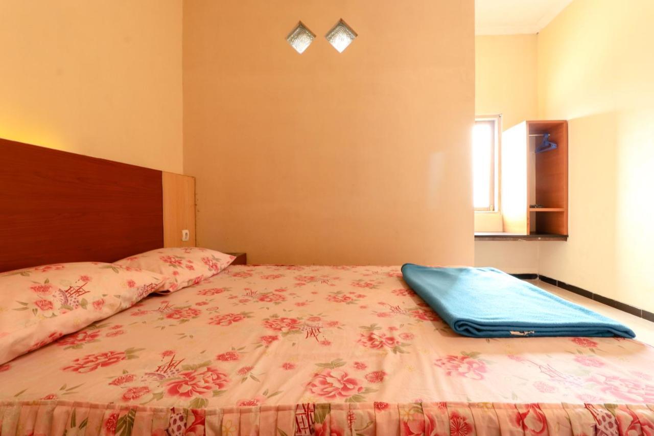 The Joglo Family Hotel Magelang Exterior foto